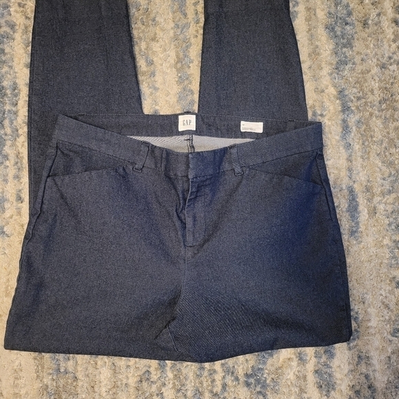 GAP Denim - NWOT Gap dress jeans size 12 cropped